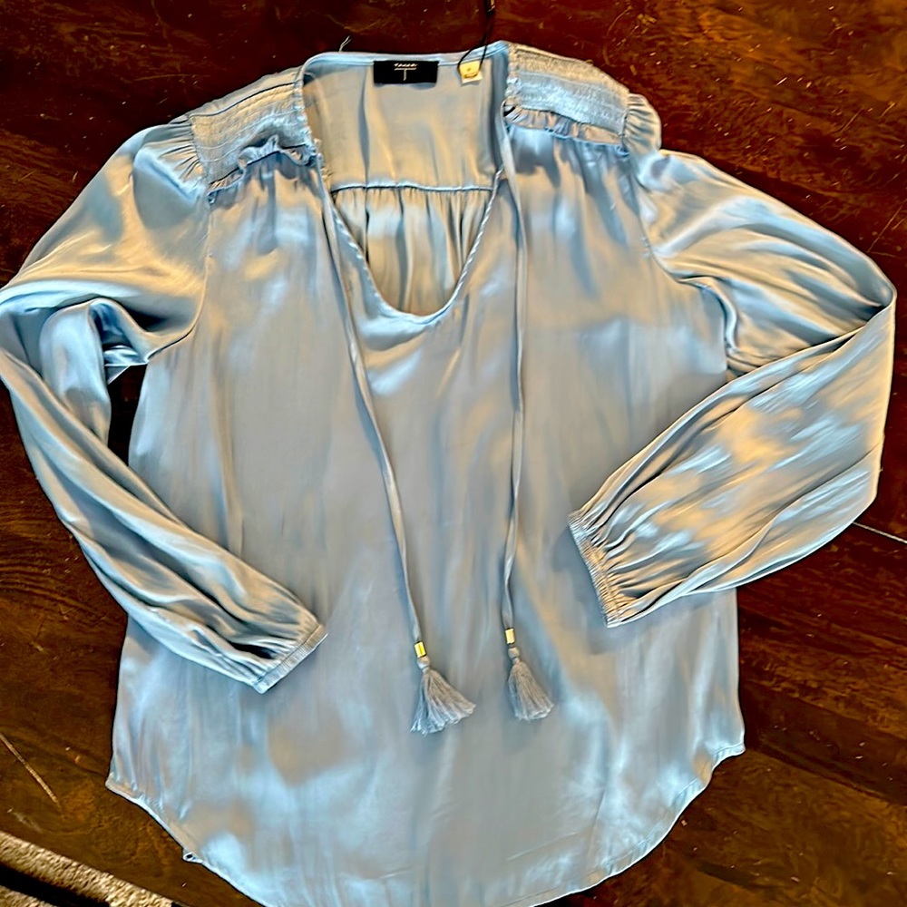 NWT Tahari silky blue polyester long sleeve blouse